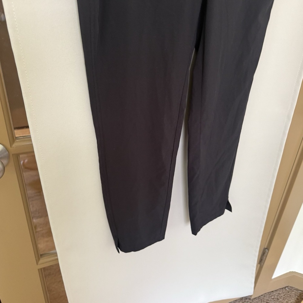 Eddie Bauer Womens Medium Black Straight Leg Casual Pants Bottoms Outdoors - Picture 3 of 8